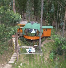 Tent with Jacuzzi 
