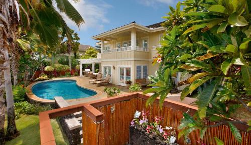 Three-Bedroom Holiday Home 