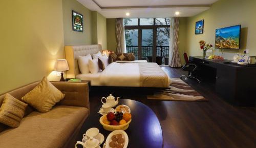 Junior Suite with Balcony