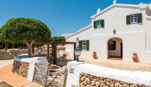 Five-Bedroom Holiday Home