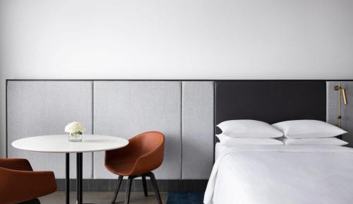 M Club Room with lounge access, Guest room, 2 Double