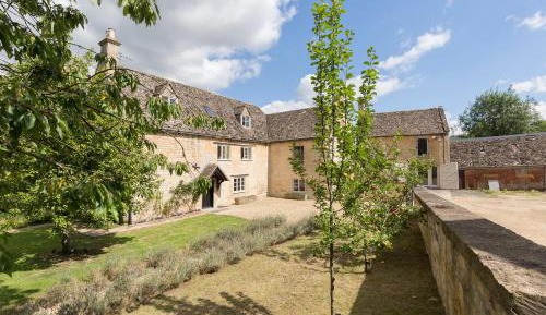Seven-Bedroom House