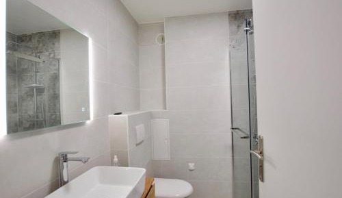 Apartment (4 Adults)