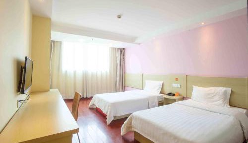Comfort Twin Room