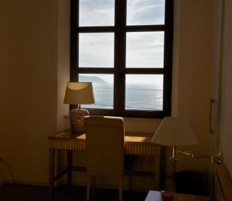 One-Bedroom Apartment with Sea View