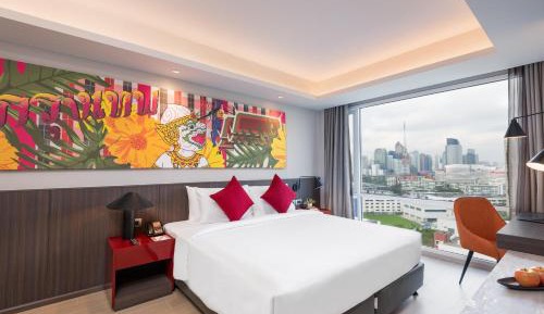 Premier Garden View King Room