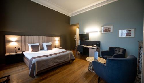Large Double Room