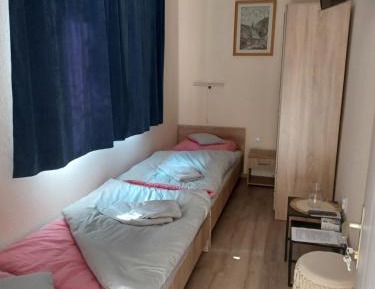 Quadruple Room with Private External Bathroom