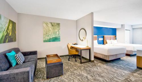 Queen Suite with Sofa Bed