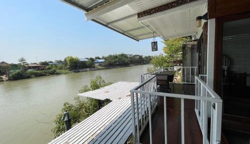Suite with River View