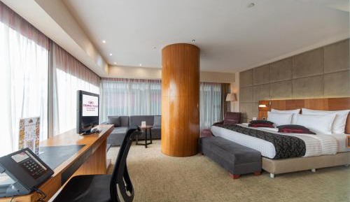 Junior King Suite