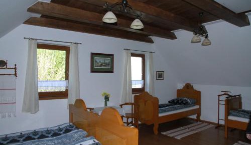 Quadruple Room with Private Bathroom