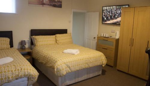 Deluxe Family Room
