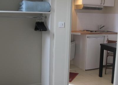 Studio with Kitchen - 2 People