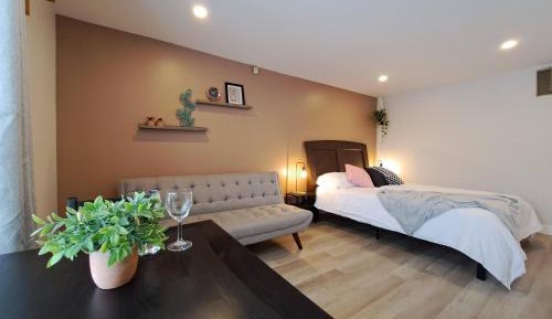 Studio Apartment