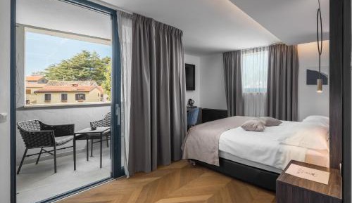 Superior Double Room with Balcony