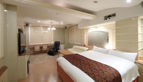 Standard King Room