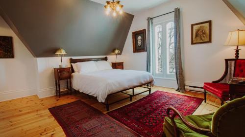 Queen Room