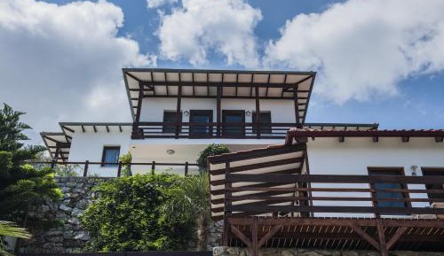 Two Bedroom King Suite with Sea View