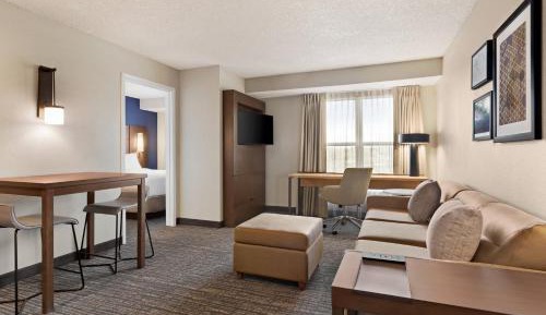 One-Bedroom Queen Suite with Sofa Bed