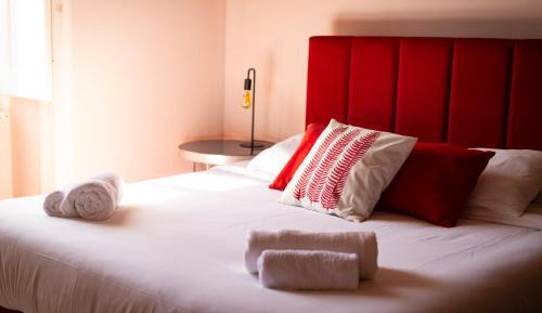 Deluxe King Suite