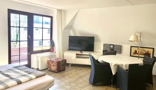 Apartment with Balcony - Top Floor