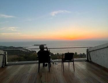 Deluxe Double Room with Balcony and Sea View