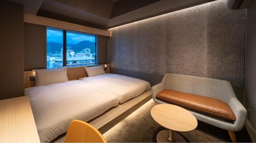 Twin Room with Sofa - Non-Smoking