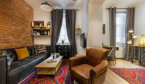 Deluxe Apartment No. 3