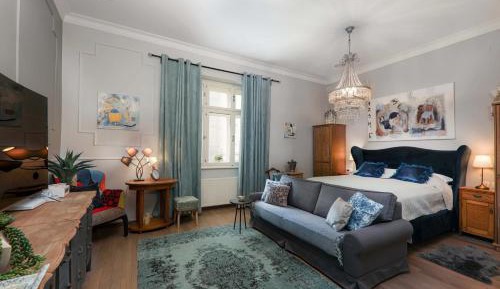 Deluxe Apartment No. 1