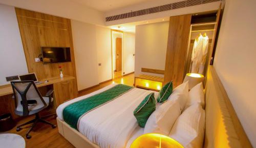 Deluxe King Room