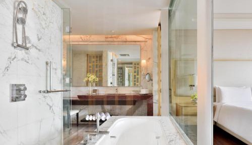 Executive Twin Room with Lounge Access, Cocktail Hours 5PM to 7PM, 20% Spa Discount, and Guaranteed Early Check-in/Late Check-out