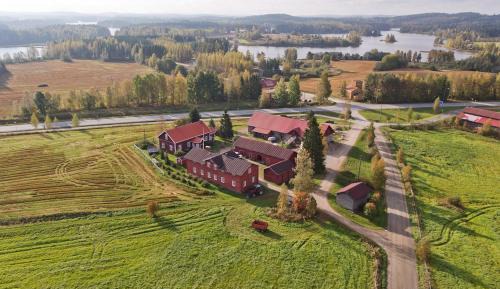 Quadruple Room with Shared Bathroom