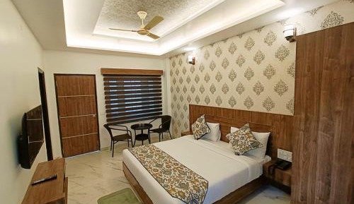 Superior King Room