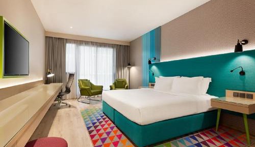 Deluxe Room, King Bed - Complimentary Transfer to La Mer Beach, Dubai Mall / Burj Khalifa Metro Station