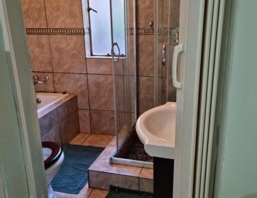 Deluxe Double Room with Shower