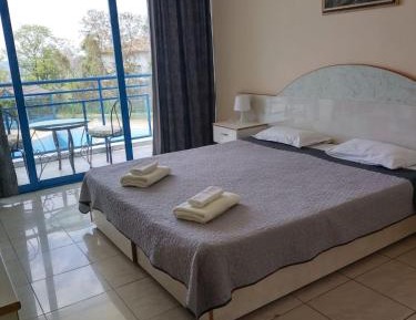 Double or Twin Room with Side Sea View