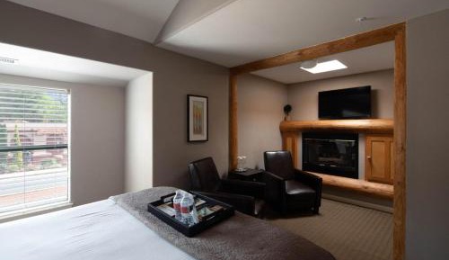 Standard King Room