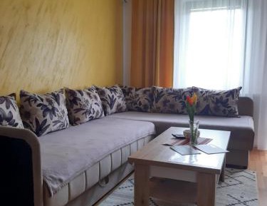 Apartment with Garden View