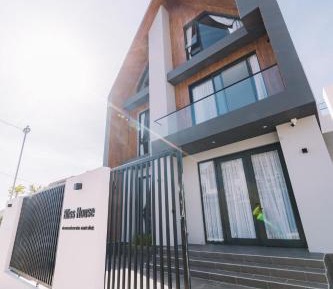 Standard Villa