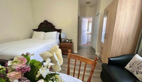 Double Room with Private Bathroom