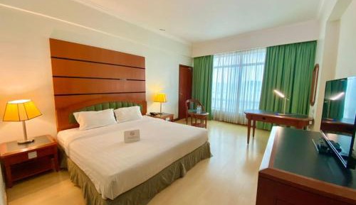 Deluxe King Room