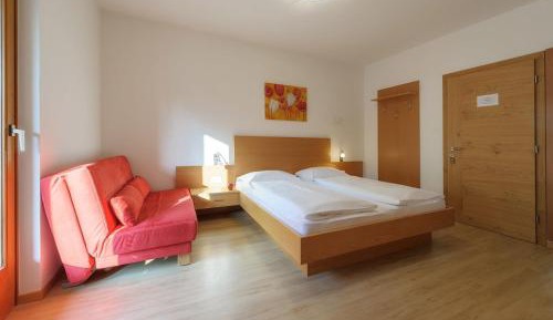 Superior One-Bedroom Apartment with Balcony