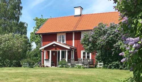 One-Bedroom Holiday Home