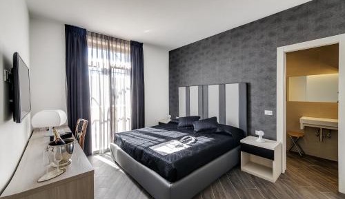 Deluxe Double Room with Spa Bath 
