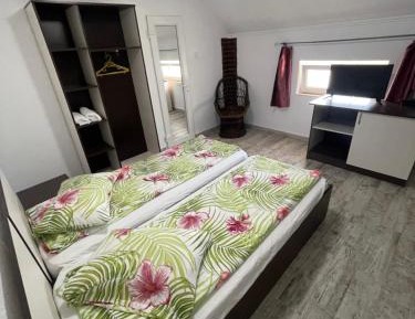 Double Room with Private Bathroom