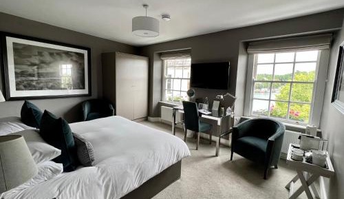 Superior Double or Twin Room with Sea View