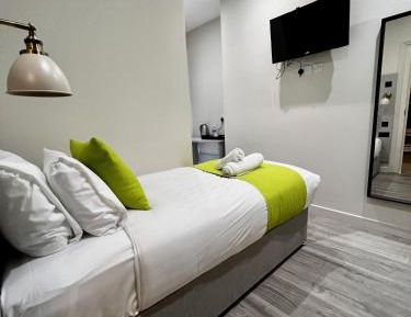 Deluxe Single Room