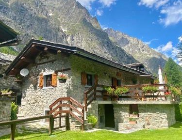 One-Bedroom Chalet