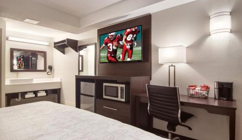 Superior King Room Smoke Free